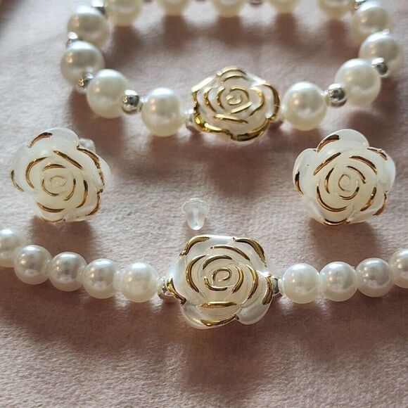 Faux Pearl Choker Necklace Bracelet and Pierced Earrings 3 Piece Set New - Picture 8 of 8